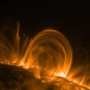 Credit: M. Aschwanden et al. (LMSAL), TRACE, NASA