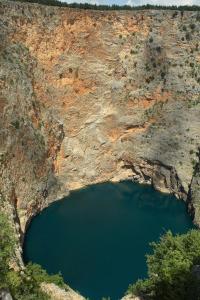 Red Lake Sinkhole via LiveScience