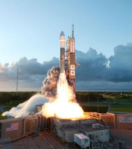 Dawn launches atop a Delta-II Heavy on Sept. 27, 2007. Photo Credit: ULA