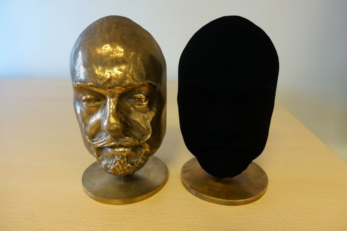 The same object coated in Vantablack appears 2-dimensional. Image Credit: Surrey NanoSystems