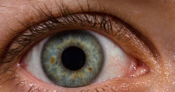 "Nanodrops" That Repair Corneas May Ultimately Replace Glasses