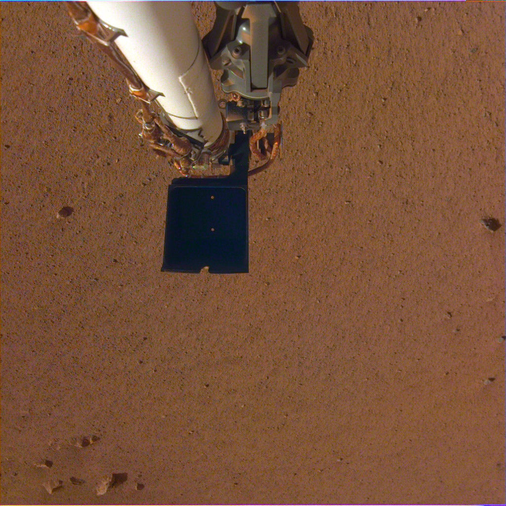 NASA’s InSight Lander Just Flexed Its Arm and Took a Selfie 7 452 PIA22872 web