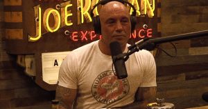 Joe Rogan Explains Anti-Vax Comments: “I’m Not a Doctor, I’m a F*cking Moron”