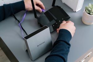 Protect Your Online Privacy With the Winston Hardware Filter