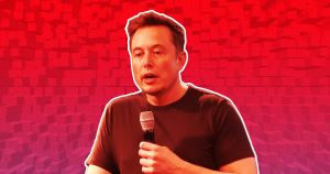 In a planet-scale swing, SpaceX CEO Elon Musk berated ULA CEO Tony Bruno on Twitter this morning — not even a full 24 hours after joking around with him.