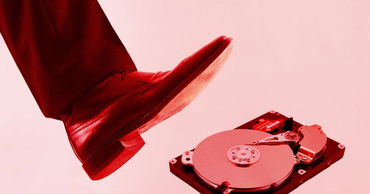 Guy Claims He Invented Bitcoin But Then "Stomped on the Hard Drive" Containing P..